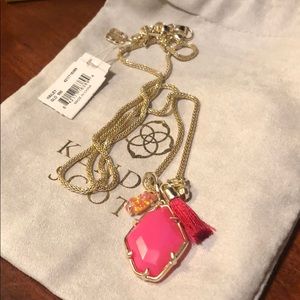 NWT HAILEY necklace in pink agate!
